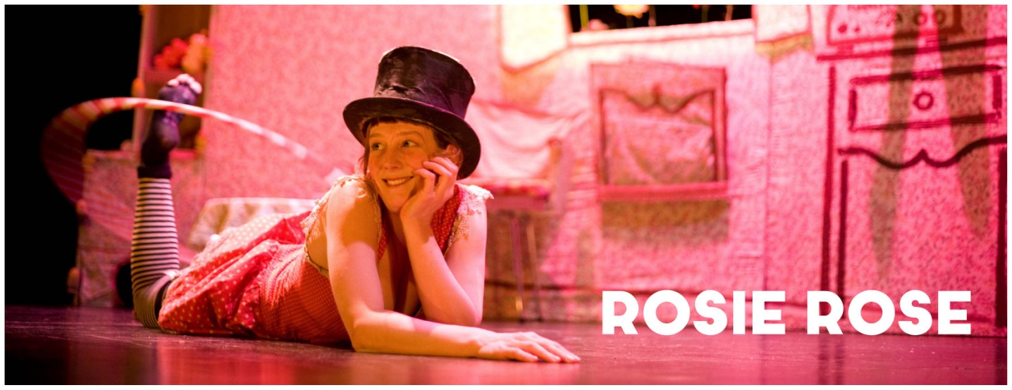 spectacle Jeune public Rosie Rose Karen Bourre Reclining juggler spinning a hula hoop on her foot